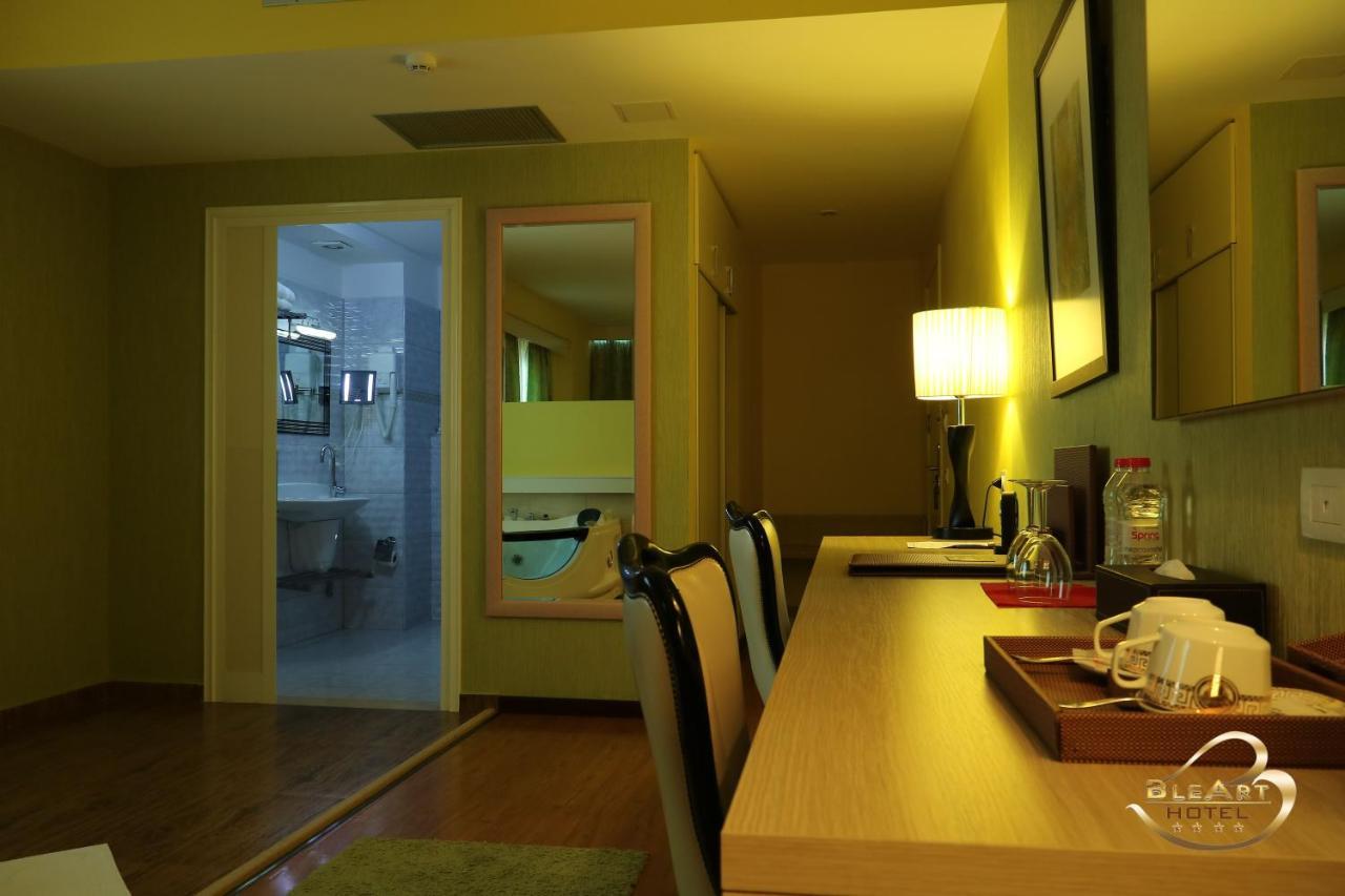 Hotel Bleart Škalngur Εξωτερικό φωτογραφία
