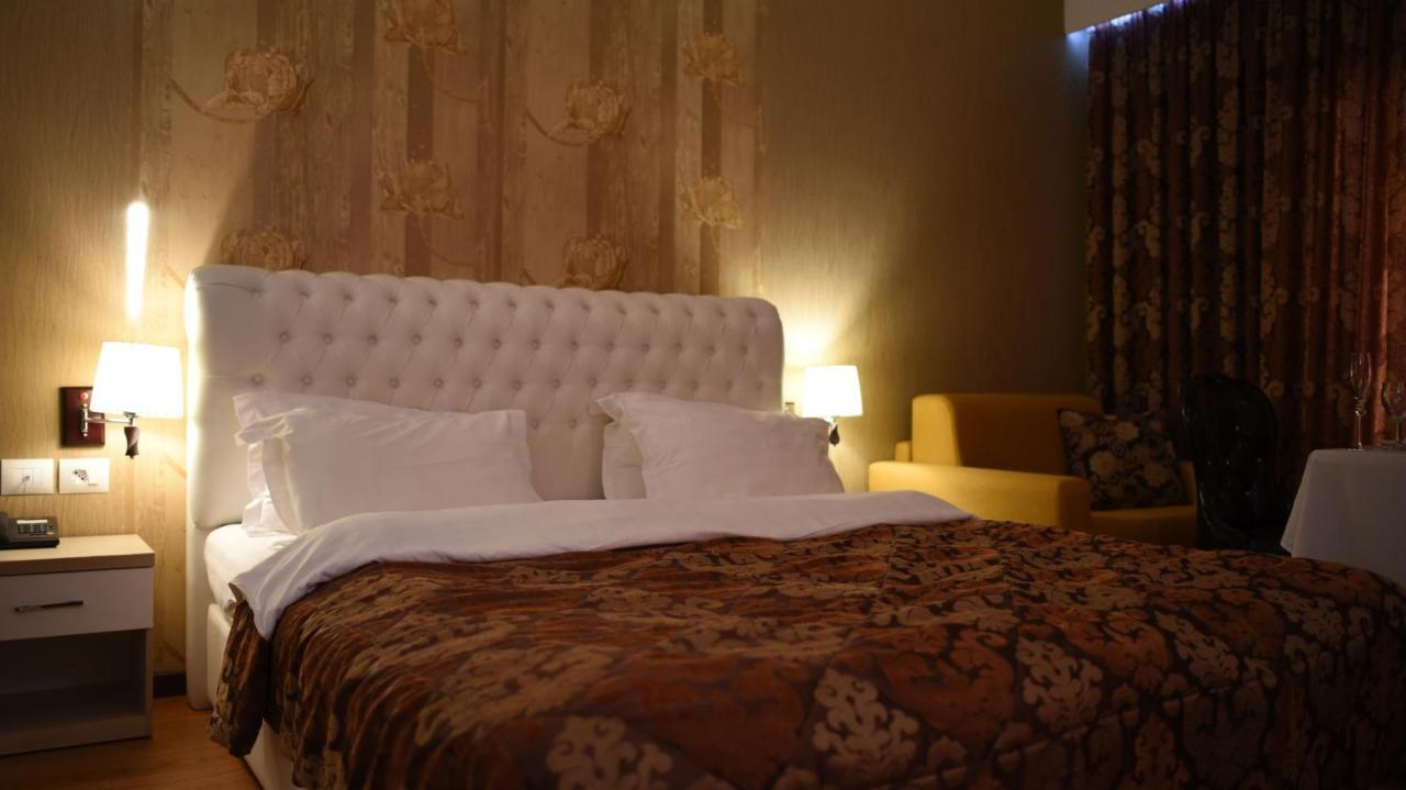Hotel Bleart Škalngur Εξωτερικό φωτογραφία